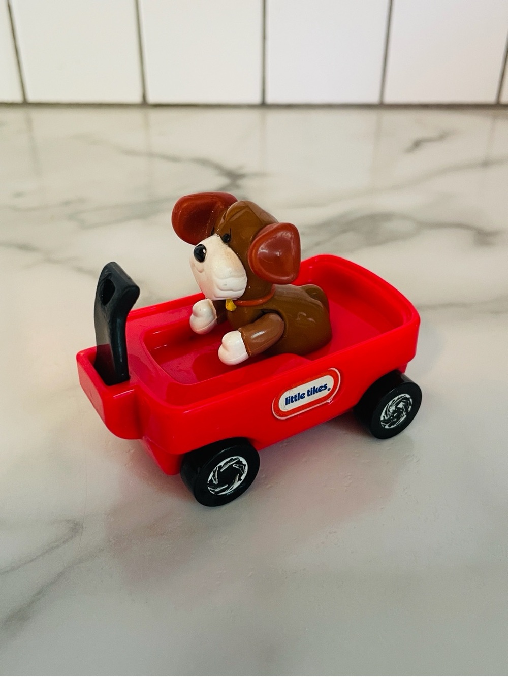 2004 Little Tikes Burger King Kids Meal Toy - Wagon with Puppy